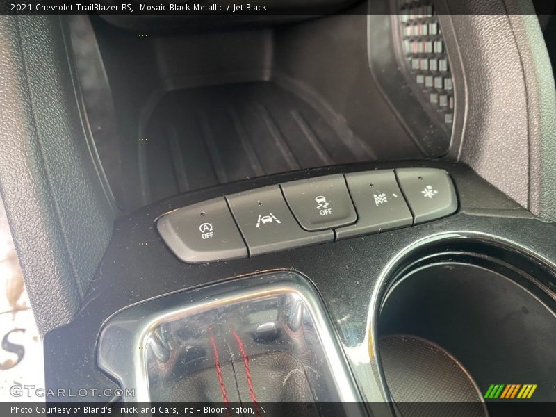 Mosaic Black Metallic / Jet Black 2021 Chevrolet TrailBlazer RS