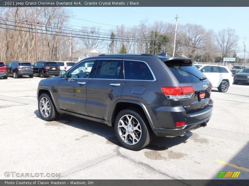 Granite Crystal Metallic / Black 2021 Jeep Grand Cherokee Overland 4x4