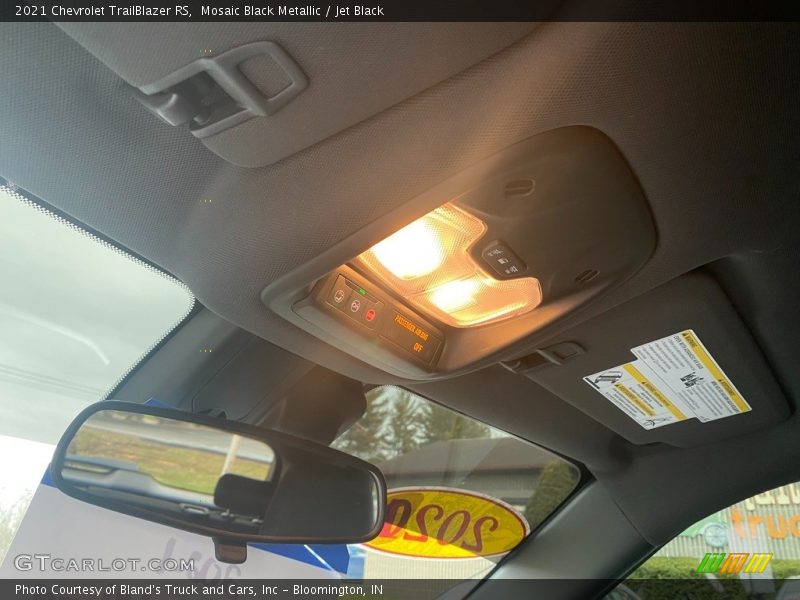 Mosaic Black Metallic / Jet Black 2021 Chevrolet TrailBlazer RS