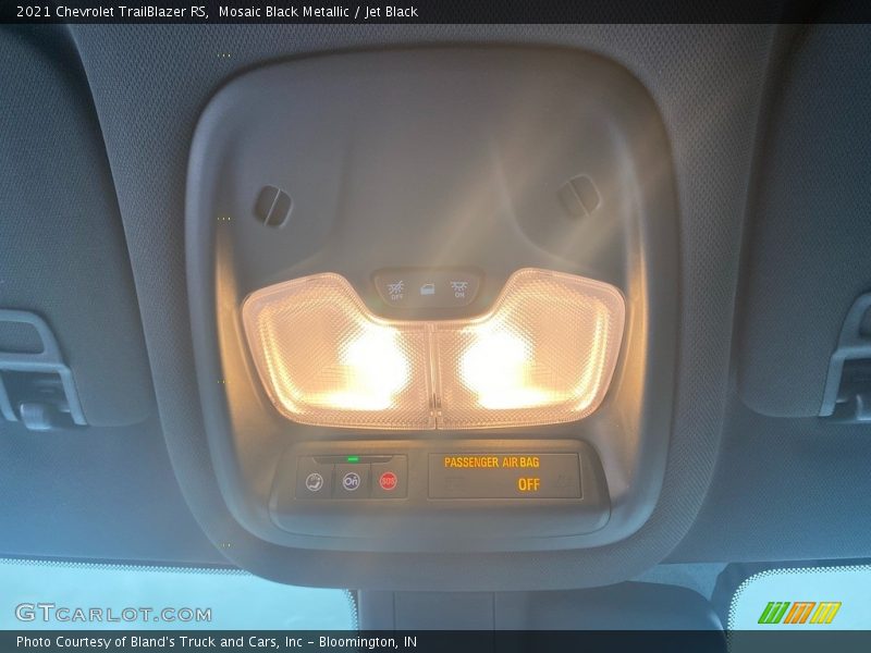 Mosaic Black Metallic / Jet Black 2021 Chevrolet TrailBlazer RS