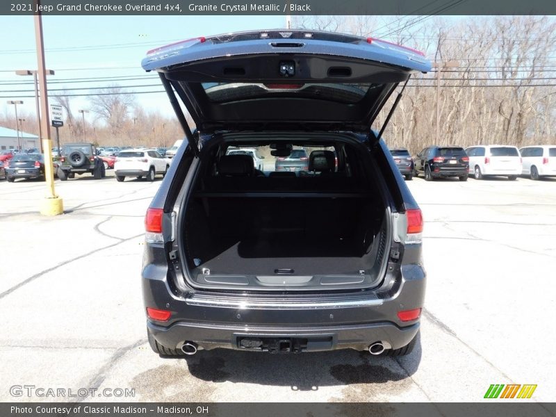 Granite Crystal Metallic / Black 2021 Jeep Grand Cherokee Overland 4x4