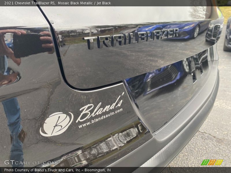 Mosaic Black Metallic / Jet Black 2021 Chevrolet TrailBlazer RS