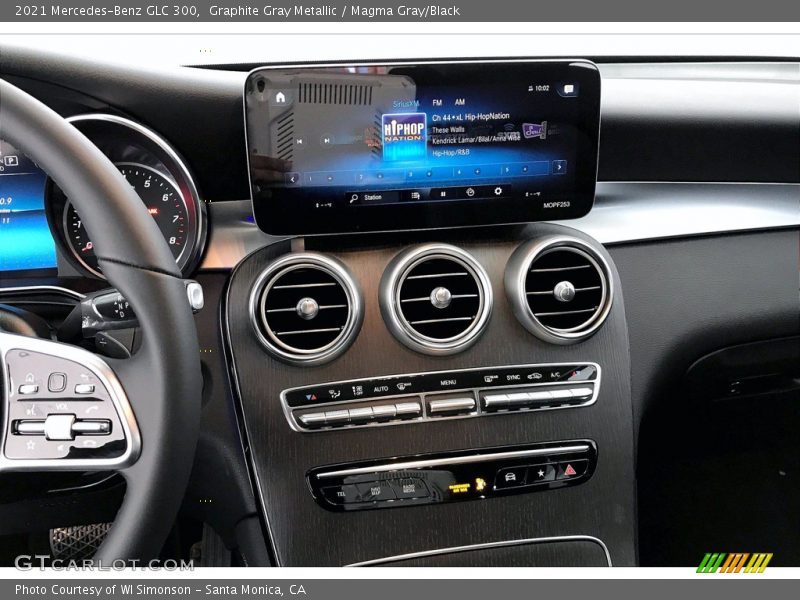 Graphite Gray Metallic / Magma Gray/Black 2021 Mercedes-Benz GLC 300