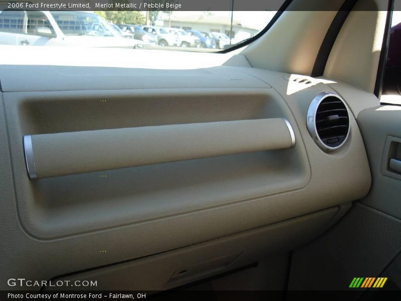 Merlot Metallic / Pebble Beige 2006 Ford Freestyle Limited