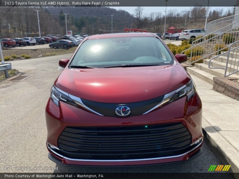 Ruby Flare Pearl / Graphite 2021 Toyota Sienna XLE AWD Hybrid