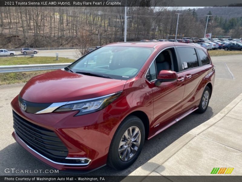 Ruby Flare Pearl / Graphite 2021 Toyota Sienna XLE AWD Hybrid