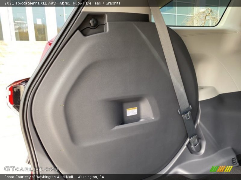 Ruby Flare Pearl / Graphite 2021 Toyota Sienna XLE AWD Hybrid