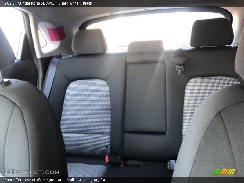 Chalk White / Black 2021 Hyundai Kona SE AWD