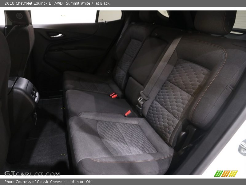 Summit White / Jet Black 2018 Chevrolet Equinox LT AWD