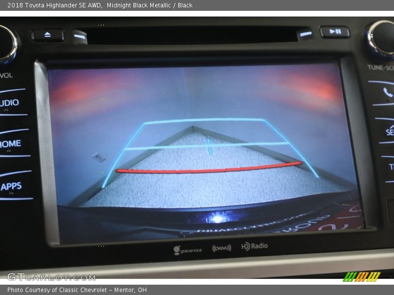 Midnight Black Metallic / Black 2018 Toyota Highlander SE AWD