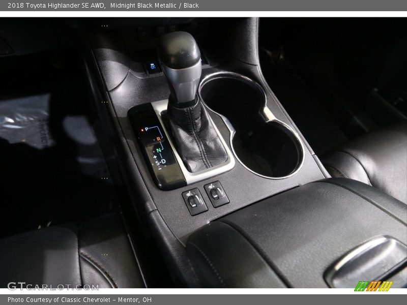 Midnight Black Metallic / Black 2018 Toyota Highlander SE AWD