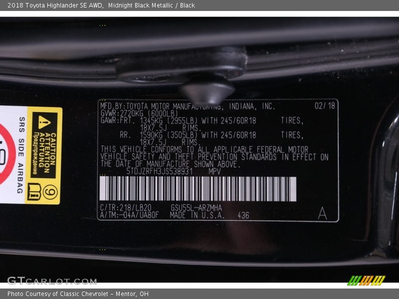 Midnight Black Metallic / Black 2018 Toyota Highlander SE AWD