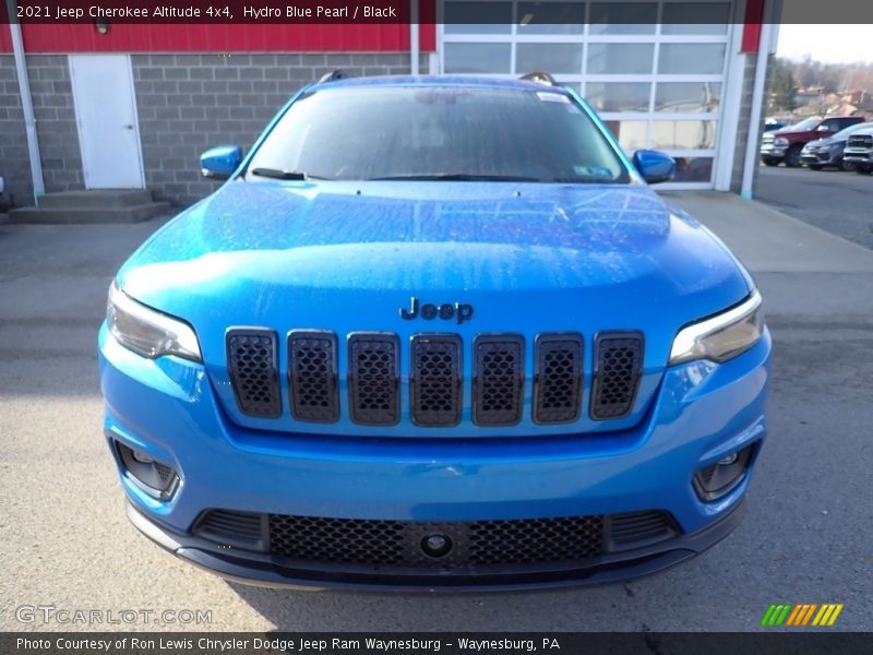Hydro Blue Pearl / Black 2021 Jeep Cherokee Altitude 4x4