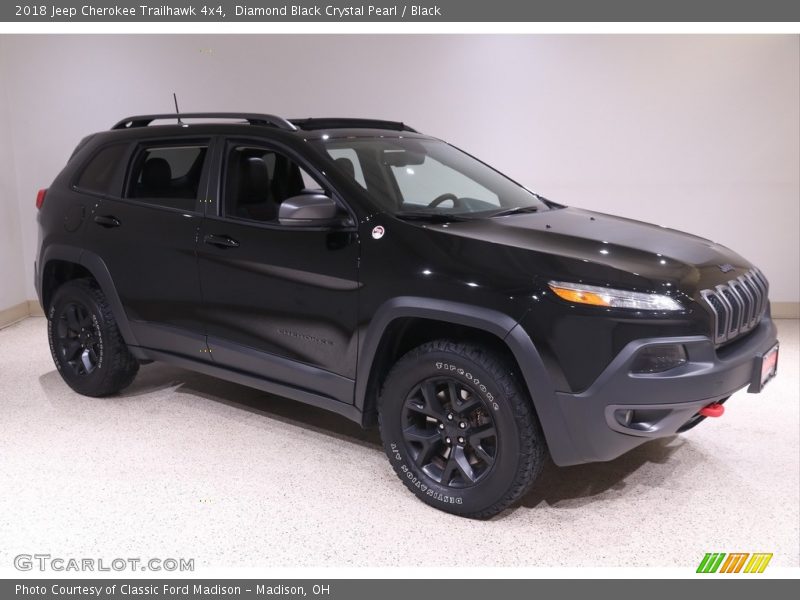 Diamond Black Crystal Pearl / Black 2018 Jeep Cherokee Trailhawk 4x4