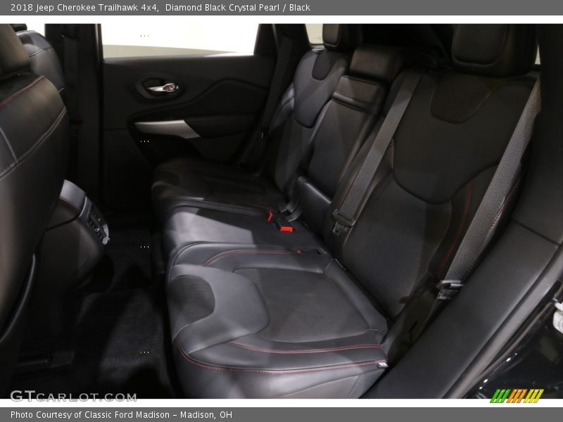 Diamond Black Crystal Pearl / Black 2018 Jeep Cherokee Trailhawk 4x4