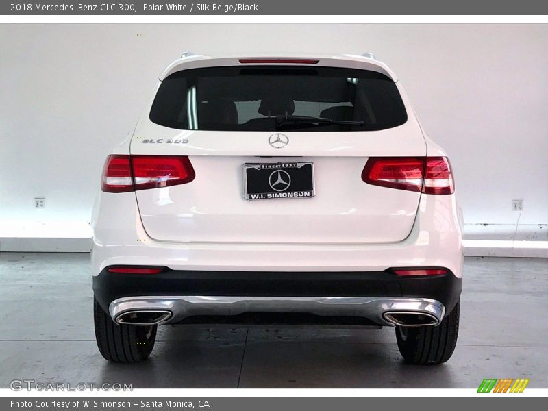 Polar White / Silk Beige/Black 2018 Mercedes-Benz GLC 300