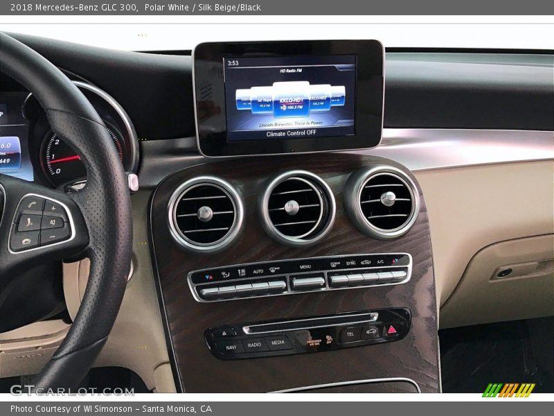 Polar White / Silk Beige/Black 2018 Mercedes-Benz GLC 300