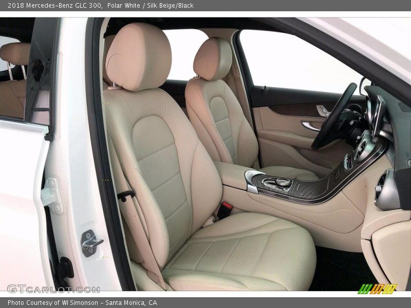 Polar White / Silk Beige/Black 2018 Mercedes-Benz GLC 300