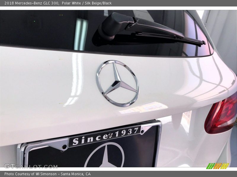 Polar White / Silk Beige/Black 2018 Mercedes-Benz GLC 300
