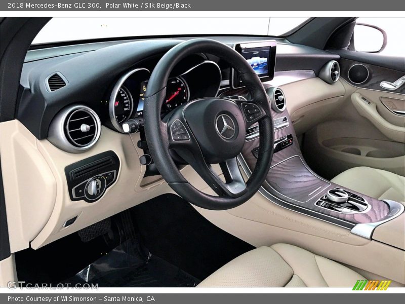 Polar White / Silk Beige/Black 2018 Mercedes-Benz GLC 300