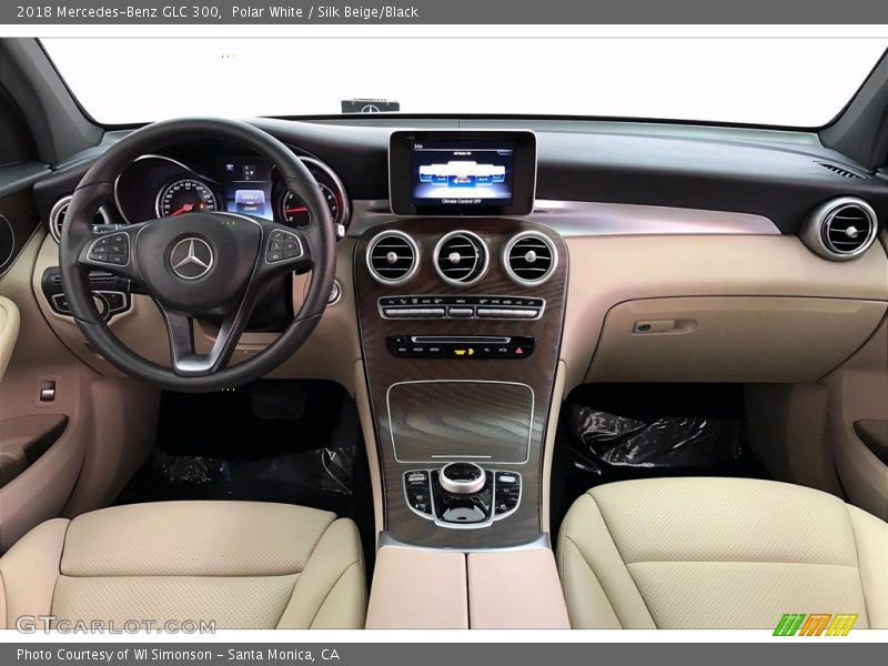Polar White / Silk Beige/Black 2018 Mercedes-Benz GLC 300