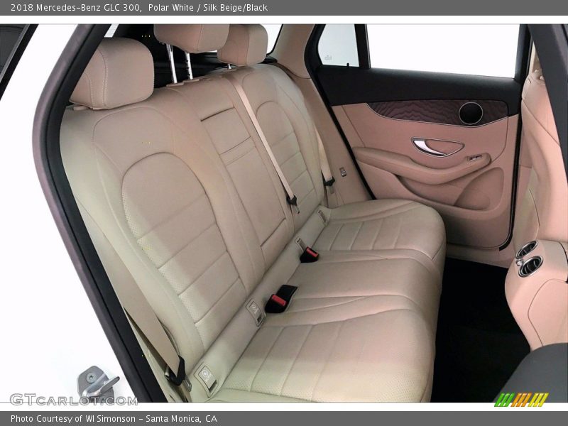 Polar White / Silk Beige/Black 2018 Mercedes-Benz GLC 300