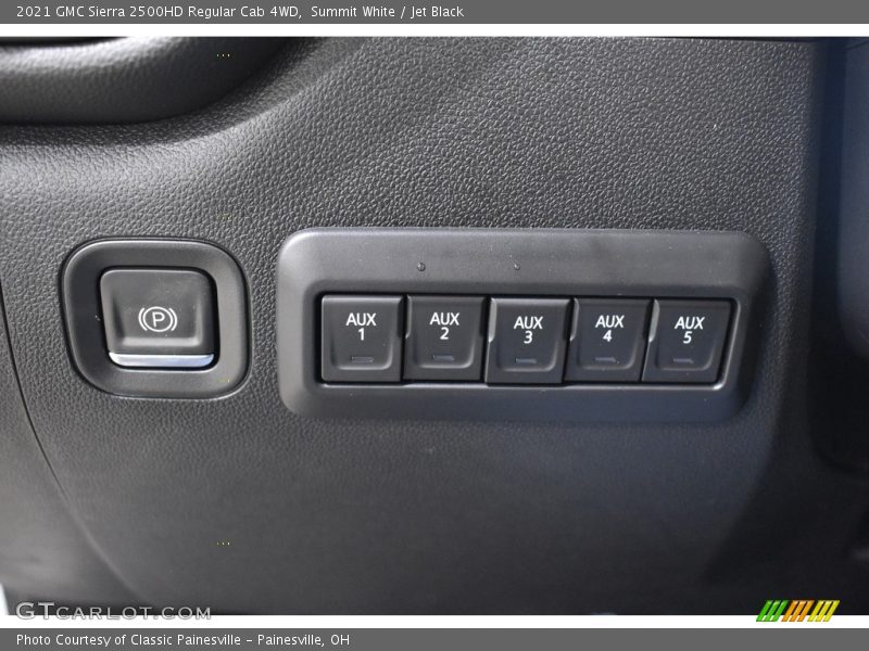 Summit White / Jet Black 2021 GMC Sierra 2500HD Regular Cab 4WD