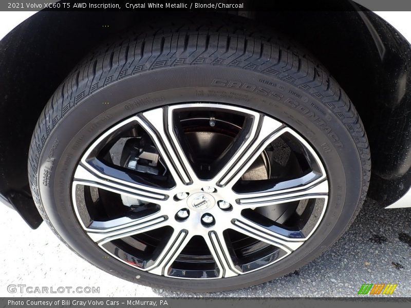 Crystal White Metallic / Blonde/Charcoal 2021 Volvo XC60 T5 AWD Inscription