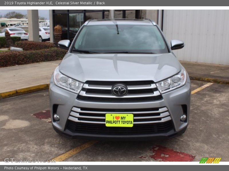 Celestial Silver Metallic / Black 2019 Toyota Highlander XLE