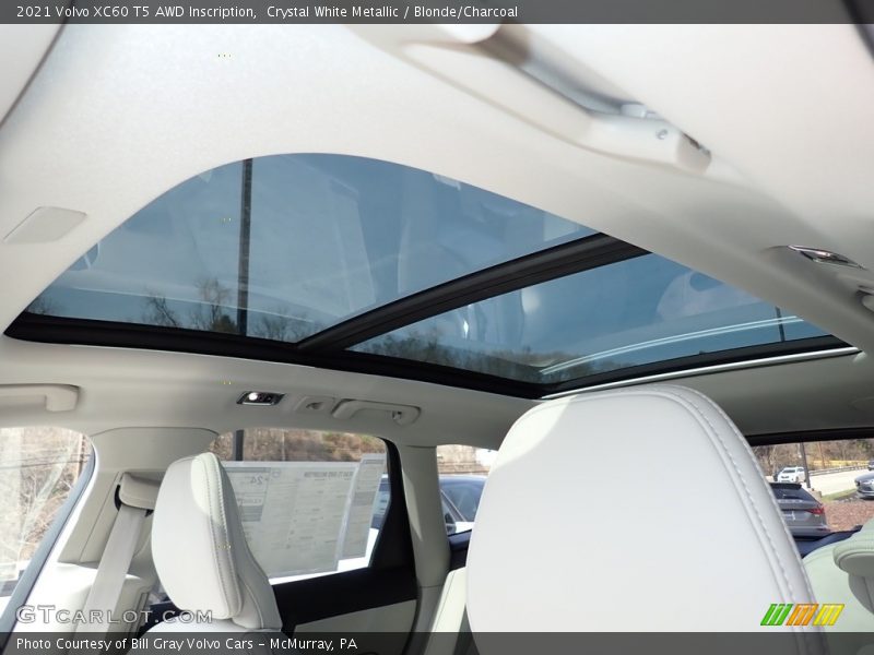 Crystal White Metallic / Blonde/Charcoal 2021 Volvo XC60 T5 AWD Inscription
