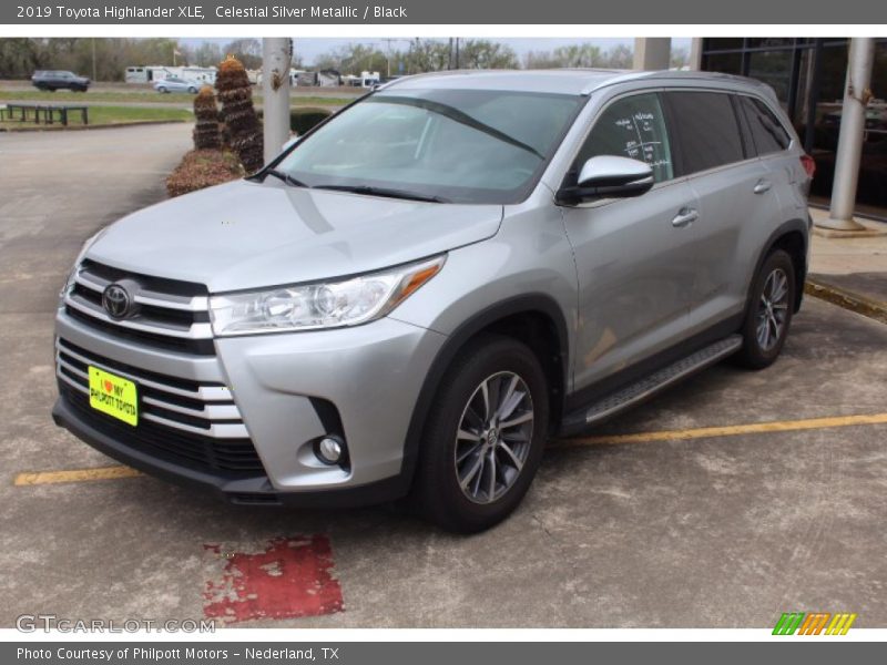 Celestial Silver Metallic / Black 2019 Toyota Highlander XLE