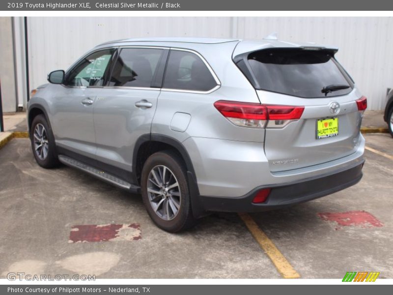 Celestial Silver Metallic / Black 2019 Toyota Highlander XLE