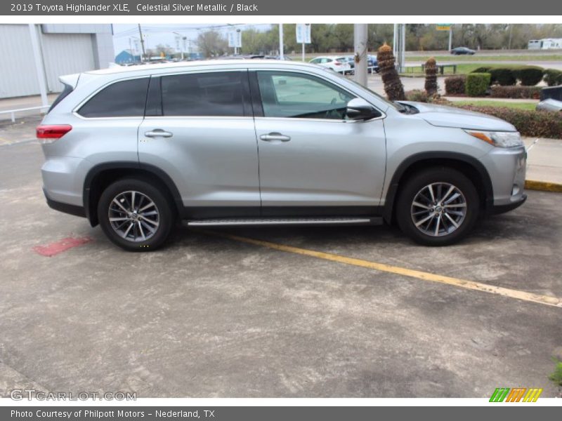 Celestial Silver Metallic / Black 2019 Toyota Highlander XLE