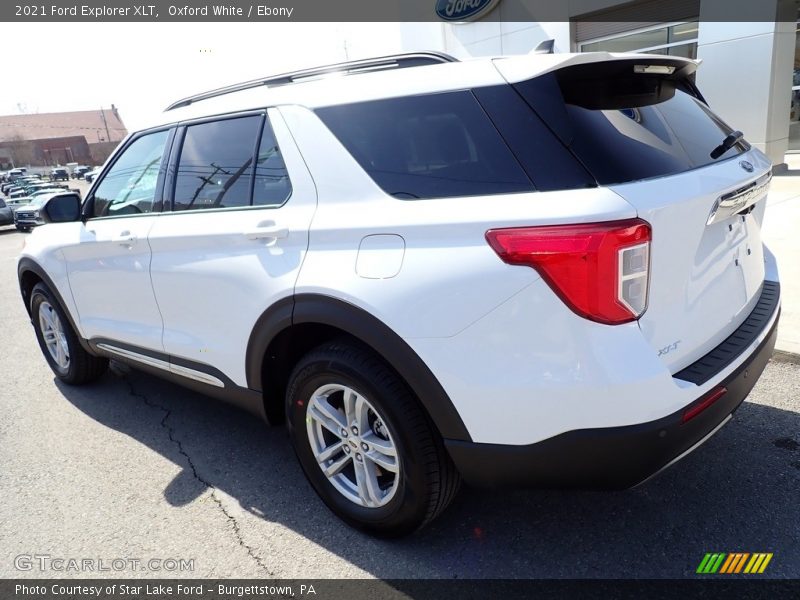Oxford White / Ebony 2021 Ford Explorer XLT
