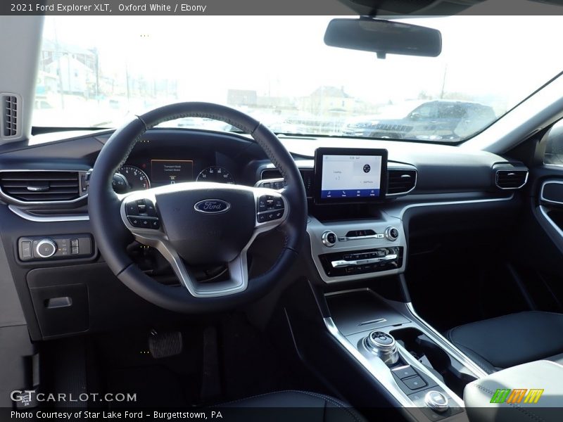 Oxford White / Ebony 2021 Ford Explorer XLT