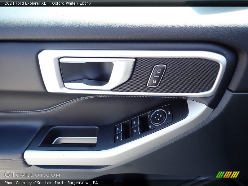 Oxford White / Ebony 2021 Ford Explorer XLT