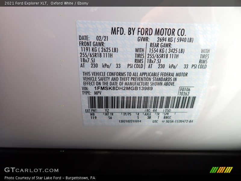 Oxford White / Ebony 2021 Ford Explorer XLT