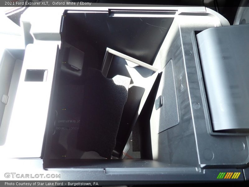Oxford White / Ebony 2021 Ford Explorer XLT
