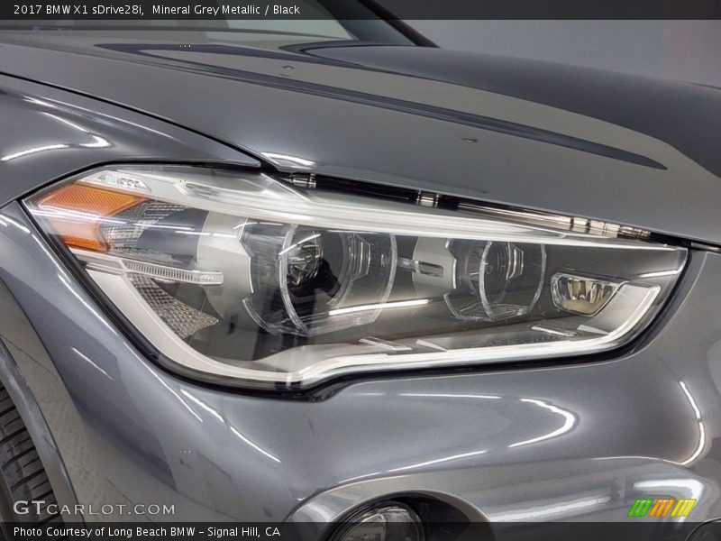 Mineral Grey Metallic / Black 2017 BMW X1 sDrive28i