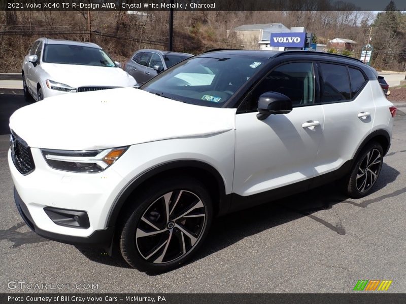 Crystal White Metallic / Charcoal 2021 Volvo XC40 T5 R-Design AWD