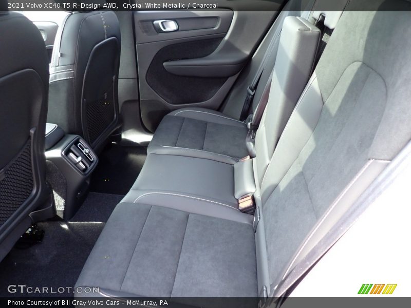 Crystal White Metallic / Charcoal 2021 Volvo XC40 T5 R-Design AWD