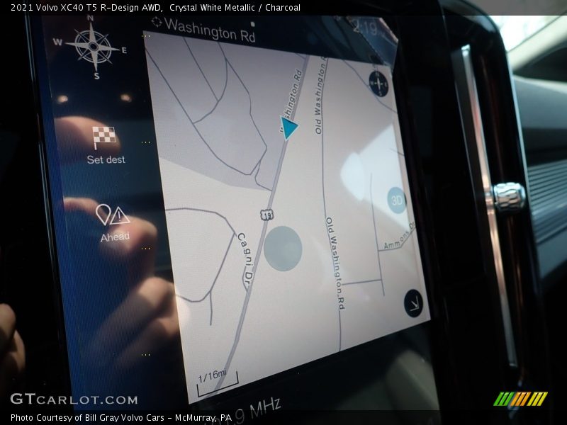 Crystal White Metallic / Charcoal 2021 Volvo XC40 T5 R-Design AWD