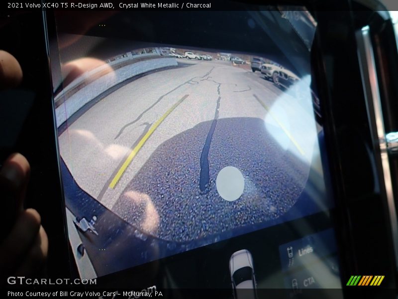 Crystal White Metallic / Charcoal 2021 Volvo XC40 T5 R-Design AWD