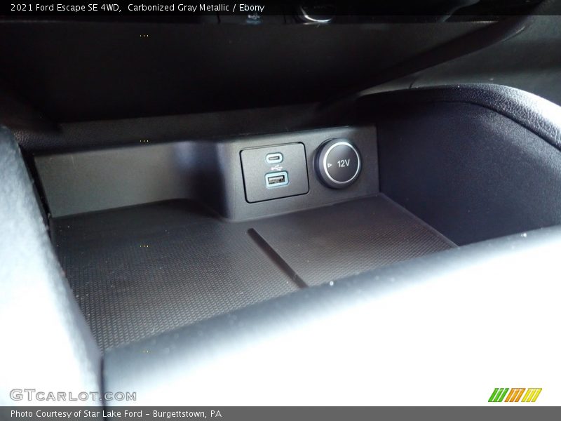 Carbonized Gray Metallic / Ebony 2021 Ford Escape SE 4WD