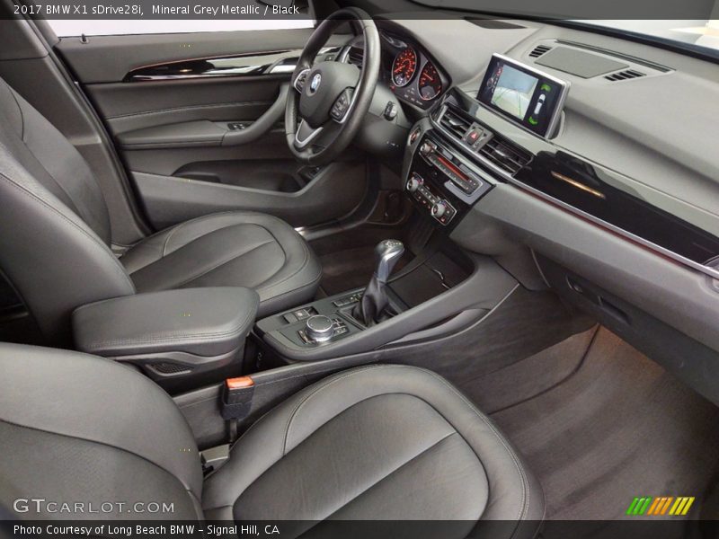 Mineral Grey Metallic / Black 2017 BMW X1 sDrive28i