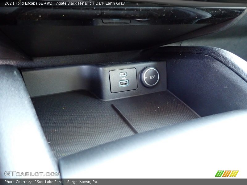 Agate Black Metallic / Dark Earth Gray 2021 Ford Escape SE 4WD