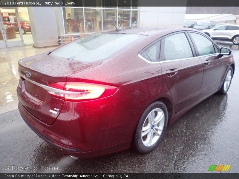 Ruby Red / Ebony 2018 Ford Fusion SE
