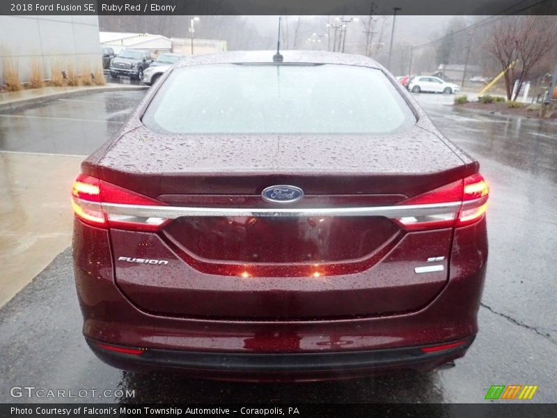 Ruby Red / Ebony 2018 Ford Fusion SE