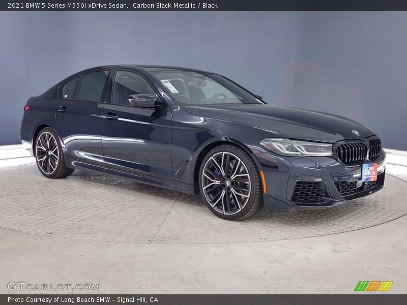 Front 3/4 View of 2021 5 Series M550i xDrive Sedan