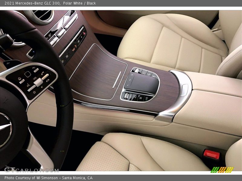 Polar White / Black 2021 Mercedes-Benz GLC 300